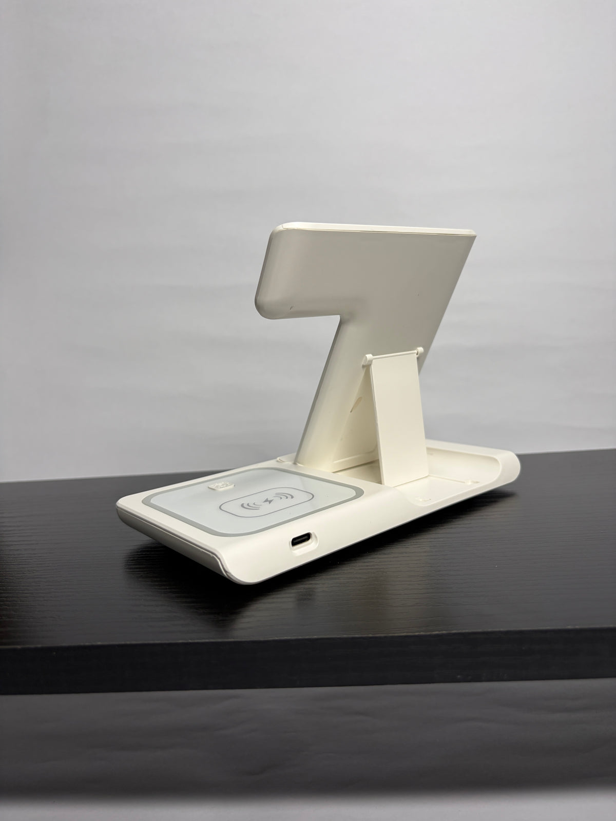Halo 3-in-1 foldable charging pad by Voydesk, photo 7