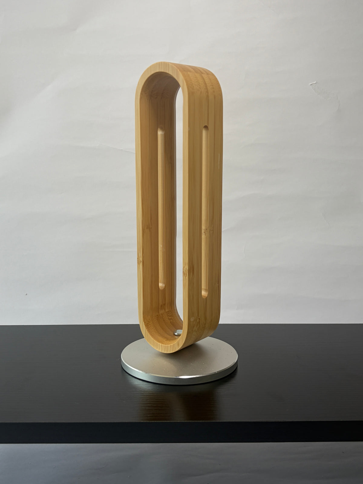 Grove bamboo headphone stand by Voydesk — photo 5