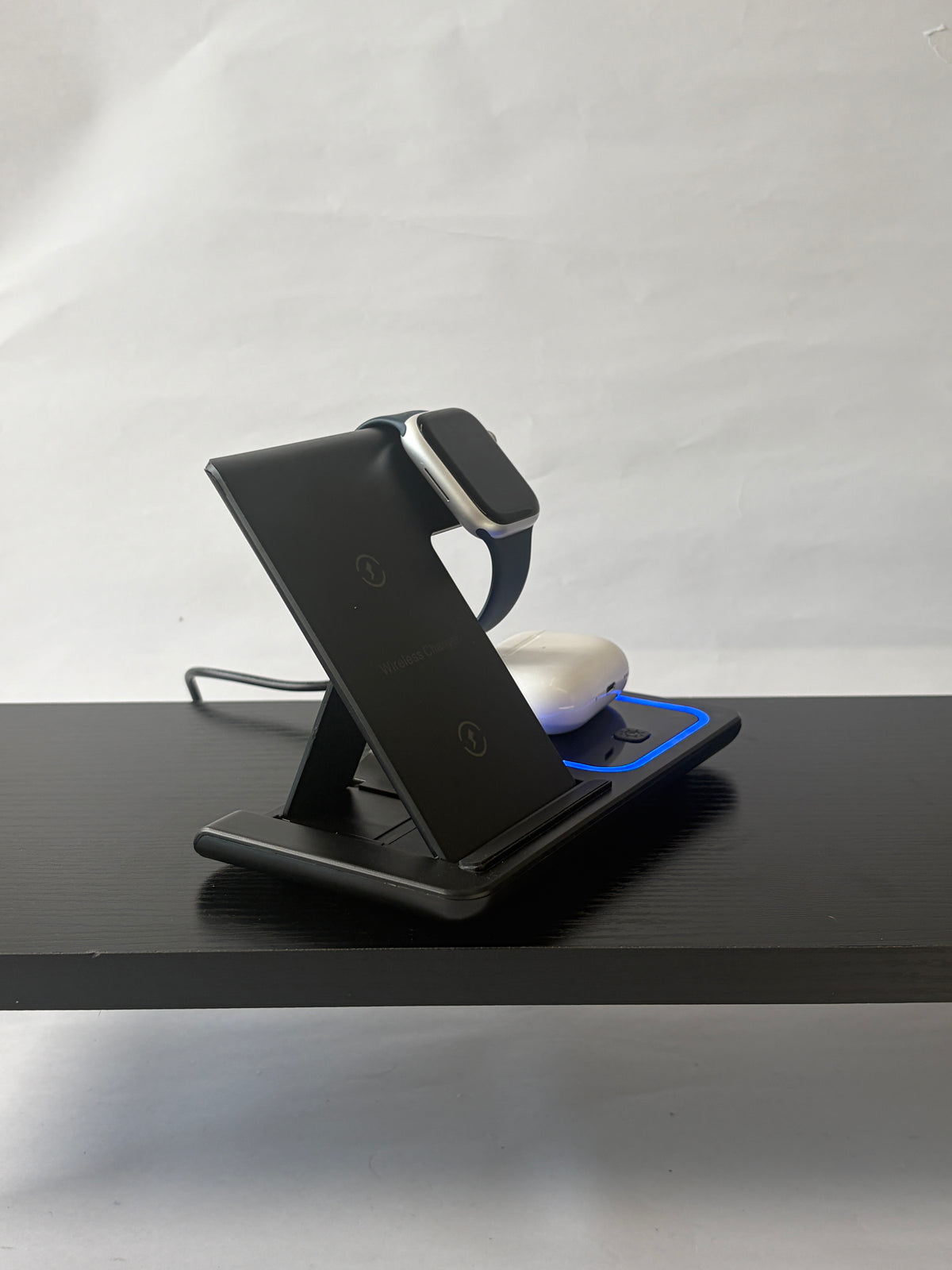 Halo 3-in-1 foldable charging pad by Voydesk, photo 9