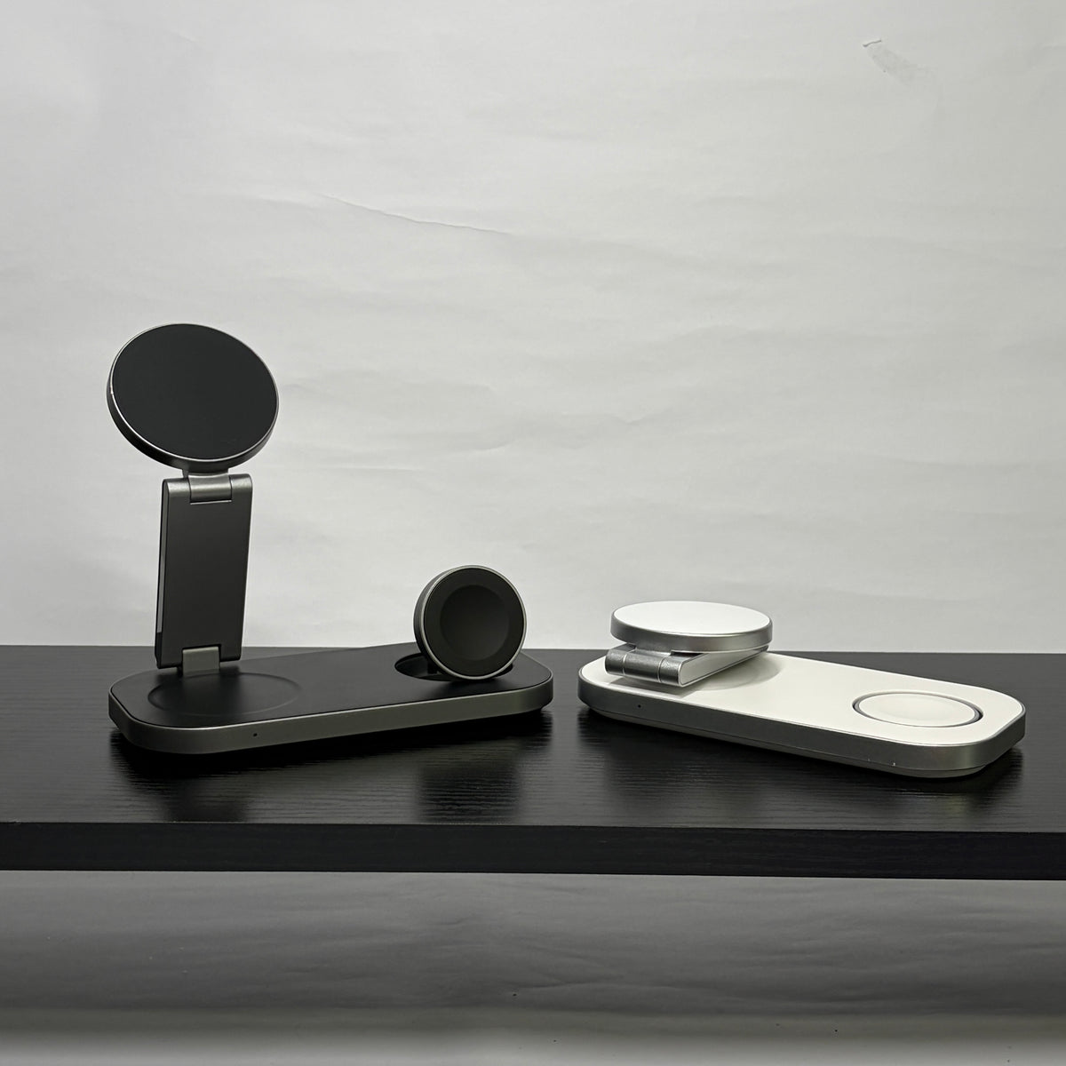 Orbit 3-in-1 magnetic charging stand by Voydesk, photo 4